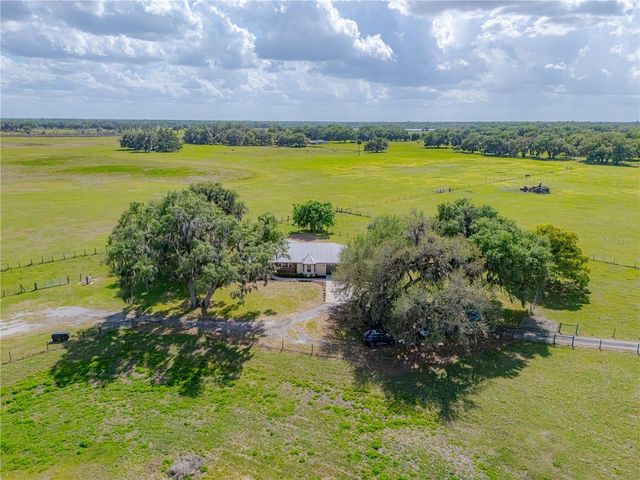 8197 CR 736, Center Hill, FL 33514