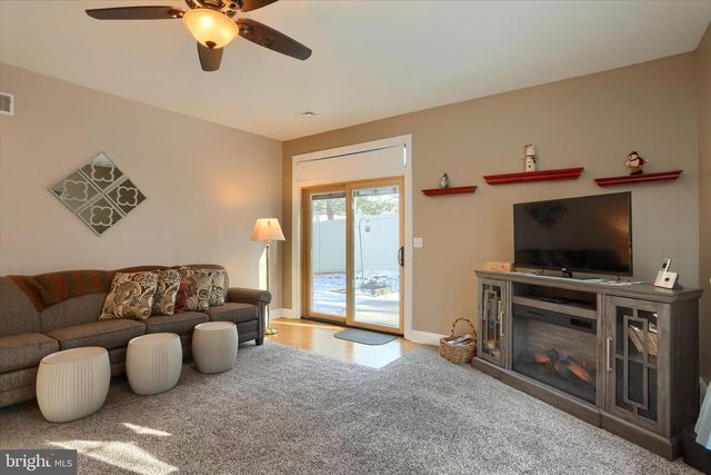 2163 BORDEAUX CT, Harrisburg, PA 17112