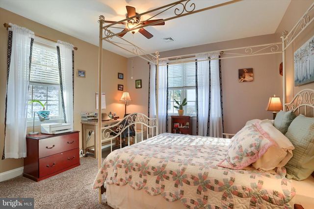 2163 BORDEAUX CT, Harrisburg, PA 17112