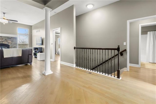 11142 Whispering Lane, Kansas City, KS 66109