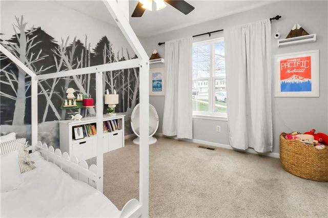 11142 Whispering Lane, Kansas City, KS 66109