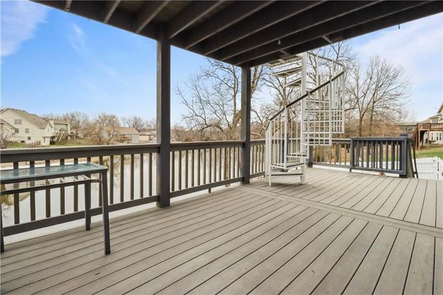 11142 Whispering Lane, Kansas City, KS 66109