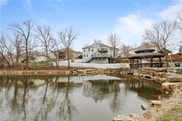 11142 Whispering Lane, Kansas City, KS 66109