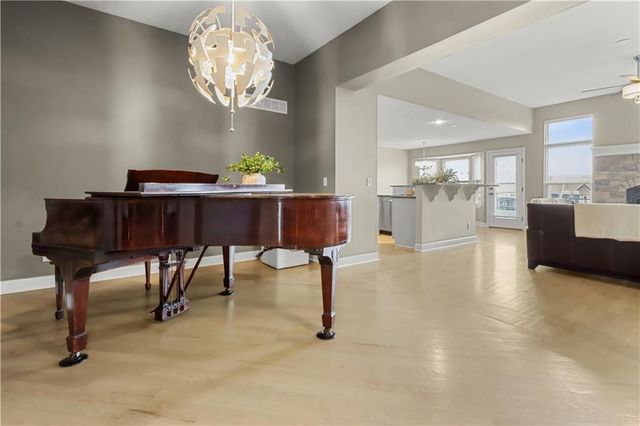 11142 Whispering Lane, Kansas City, KS 66109