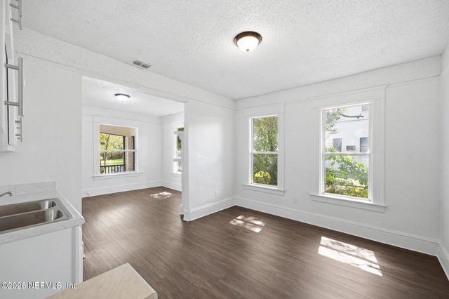 1123 E 14TH Street, Jacksonville, FL 32206