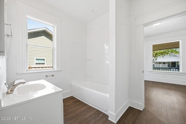 1123 E 14TH Street, Jacksonville, FL 32206