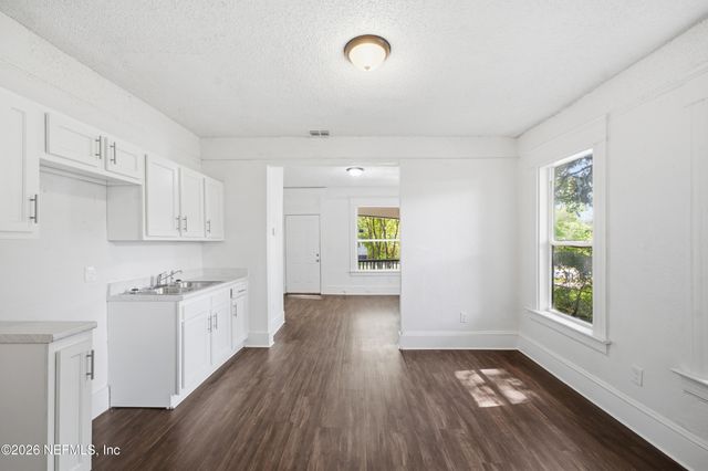 1123 E 14TH Street, Jacksonville, FL 32206