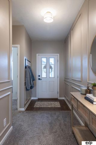 18803 Greenleaf Street, Omaha, NE 68136