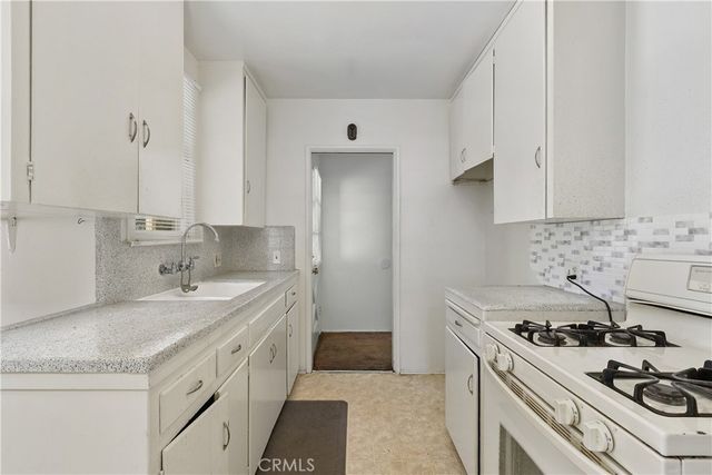 4794 Granada Avenue, Riverside, CA 92504