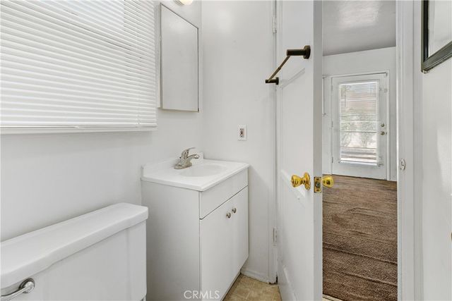 4794 Granada Avenue, Riverside, CA 92504