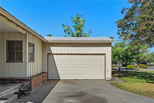 4794 Granada Avenue, Riverside, CA 92504