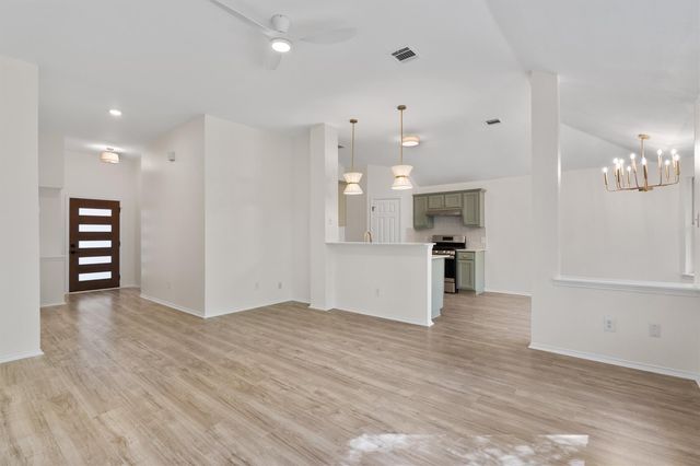 12120 Battle Bridge DR, Austin, TX 78748
