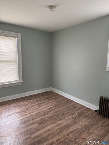 35 Woodward Avenue, Norwalk, CT 06854