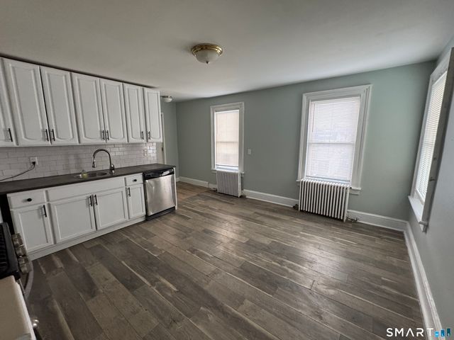 35 Woodward Avenue, Norwalk, CT 06854