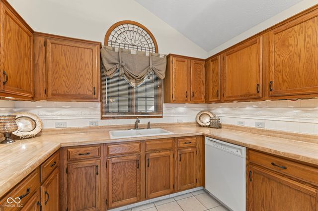 1128 Acadia Court, Indianapolis, IN 46217