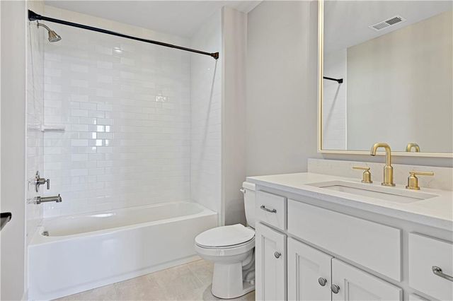 11704 W 181st Street, Overland Park, KS 66013
