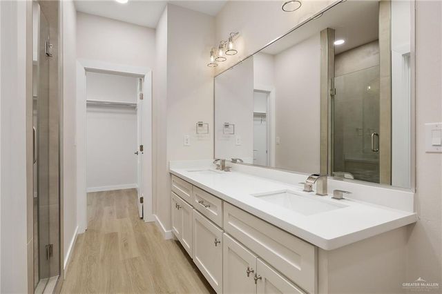 2504 Ana Regina Street, Mission, TX 78574