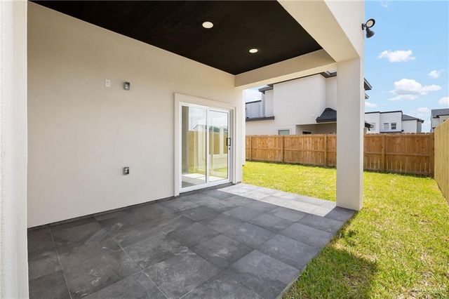 2504 Ana Regina Street, Mission, TX 78574