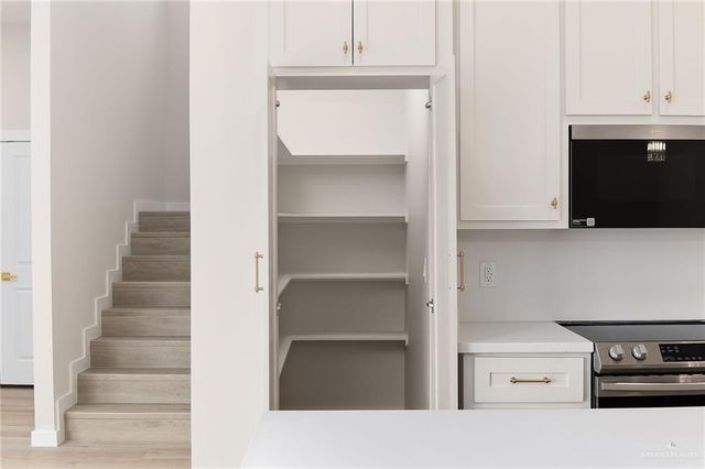 2504 Ana Regina Street, Mission, TX 78574