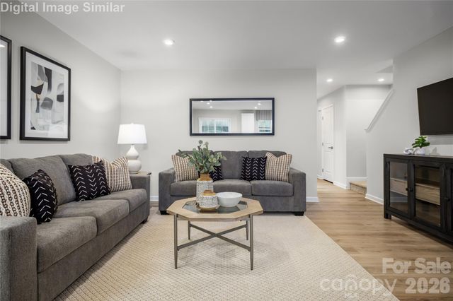 6137 Bridle Creek Drive, Charlotte, NC 28214