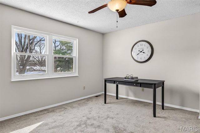 1044 Holly River Drive, Florissant, MO 63031