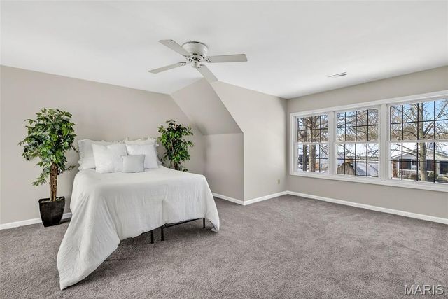 1044 Holly River Drive, Florissant, MO 63031