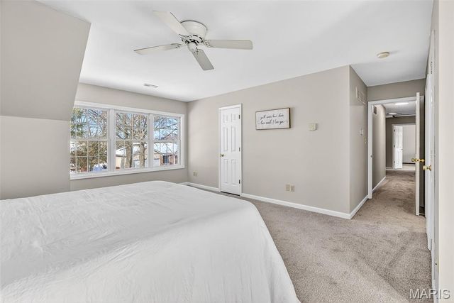 1044 Holly River Drive, Florissant, MO 63031