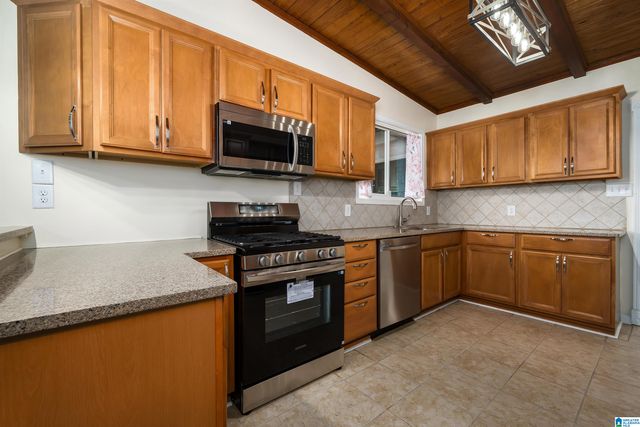 6904 SELF ROAD, Pinson, AL 35126