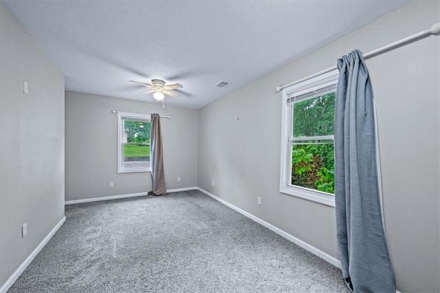 9012 E 52nd Terrace, Kansas City, MO 64133