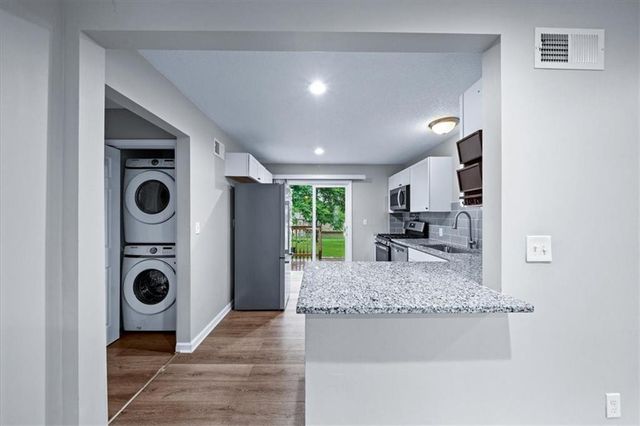 9012 E 52nd Terrace, Kansas City, MO 64133