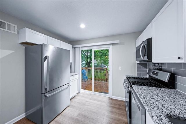 9012 E 52nd Terrace, Kansas City, MO 64133