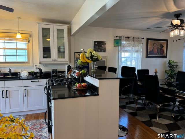425 Huntington Road, Stratford, CT 06614