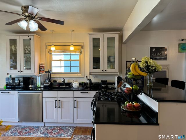425 Huntington Road, Stratford, CT 06614