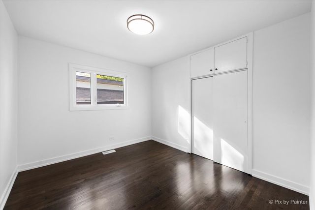 600 N IOWA Avenue, Villa Park, IL 60181