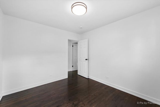 600 N IOWA Avenue, Villa Park, IL 60181