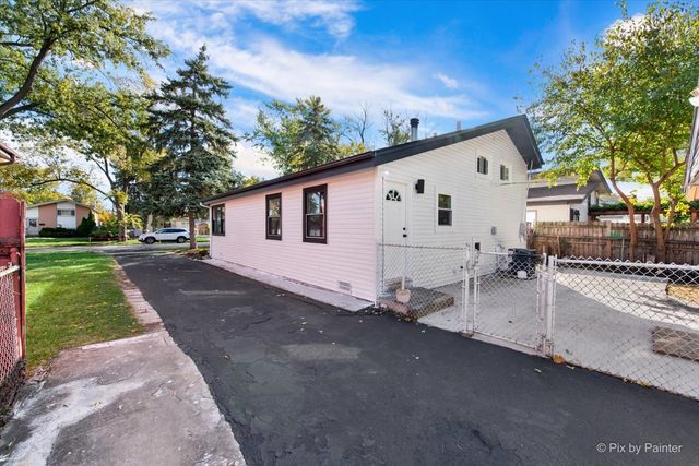 600 N IOWA Avenue, Villa Park, IL 60181