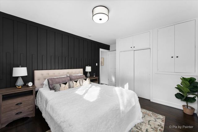 600 N IOWA Avenue, Villa Park, IL 60181