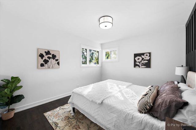 600 N IOWA Avenue, Villa Park, IL 60181