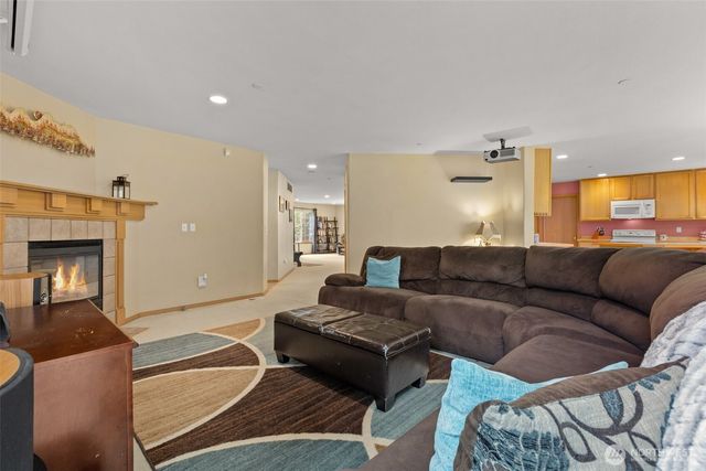 1822 Fisher Avenue, Dupont, WA 98327