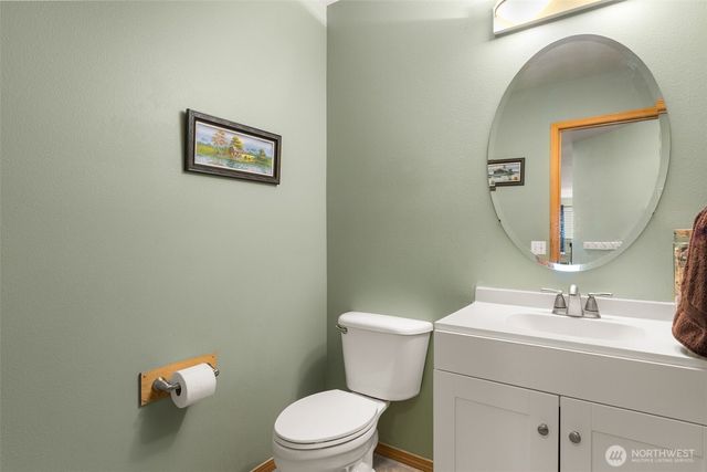 1822 Fisher Avenue, Dupont, WA 98327