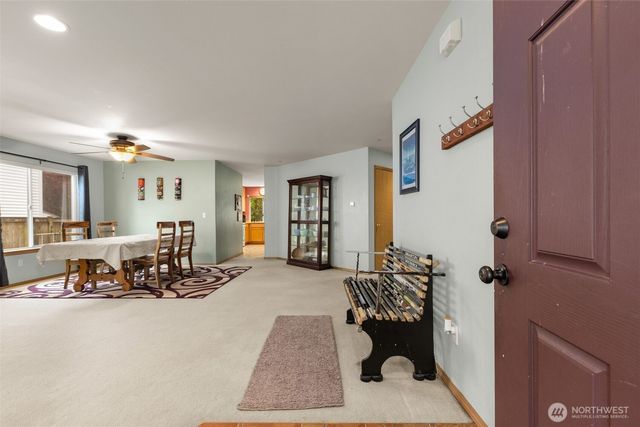1822 Fisher Avenue, Dupont, WA 98327