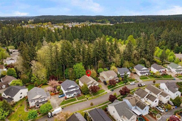 1822 Fisher Avenue, Dupont, WA 98327