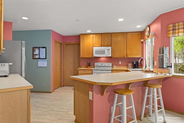 1822 Fisher Avenue, Dupont, WA 98327