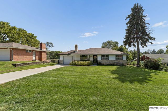5313 Grand Avenue, Omaha, NE 68104