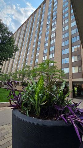 15 S 1st St A1512, Minneapolis, MN 55401