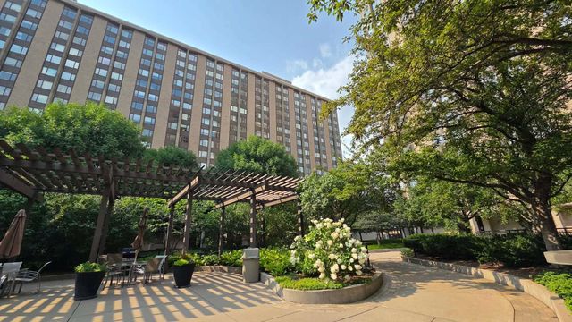 15 S 1st St A1512, Minneapolis, MN 55401