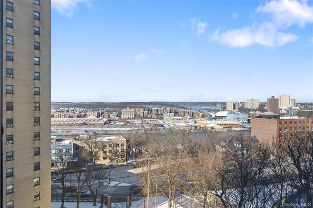 5 Fordham Hill Oval 9A, Bronx, NY 10468