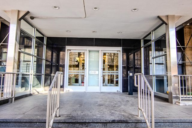 5 Fordham Hill Oval 9A, Bronx, NY 10468