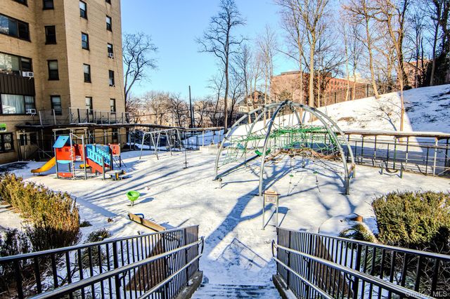 5 Fordham Hill Oval 9A, Bronx, NY 10468