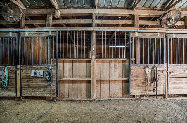 7820 Arlington Road, Brookville, OH 45309